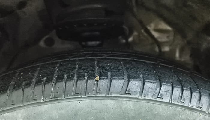 2019 Mahindra XUV300 W4 1.5 DIESEL, Diesel, Manual, 54,452 km, Right Front Tyre Tread