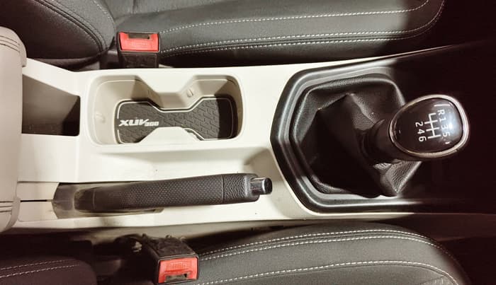 2019 Mahindra XUV300 W4 1.5 DIESEL, Diesel, Manual, 54,452 km, Gear Lever