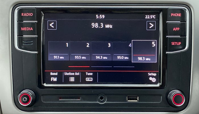 2017 Volkswagen Vento 1.2 TSI HIGHLINE PLUS AT, Petrol, Automatic, 26,605 km, Infotainment System