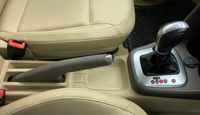 2017 Volkswagen Vento 1.2 TSI HIGHLINE PLUS AT, Petrol, Automatic, 26,605 km, Gear Lever