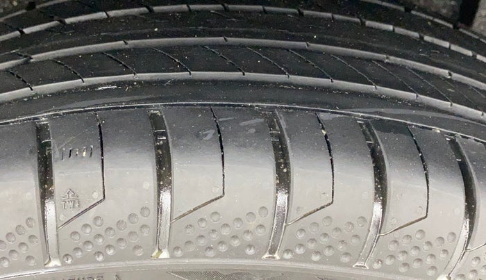 2022 Nissan MAGNITE XV MT, Petrol, Manual, 46,441 km, Left Rear Tyre Tread