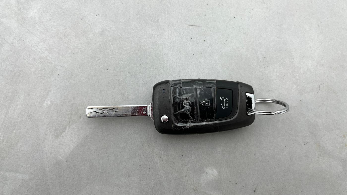 2018 Hyundai Verna 1.6 VTVT SX, Petrol, Manual, 69,994 km, Key Close Up