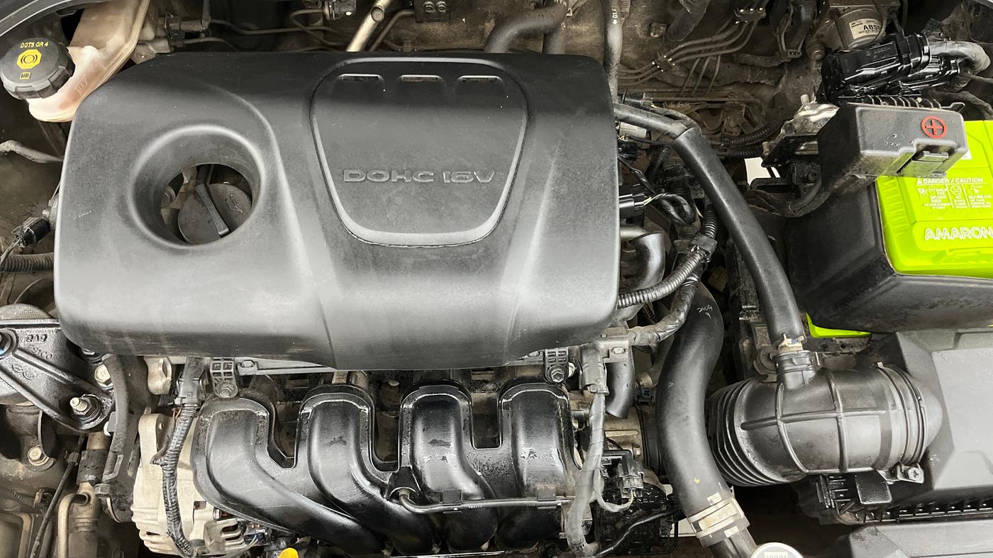 2018 Hyundai Verna 1.6 VTVT SX, Petrol, Manual, 69,994 km, Engine View
