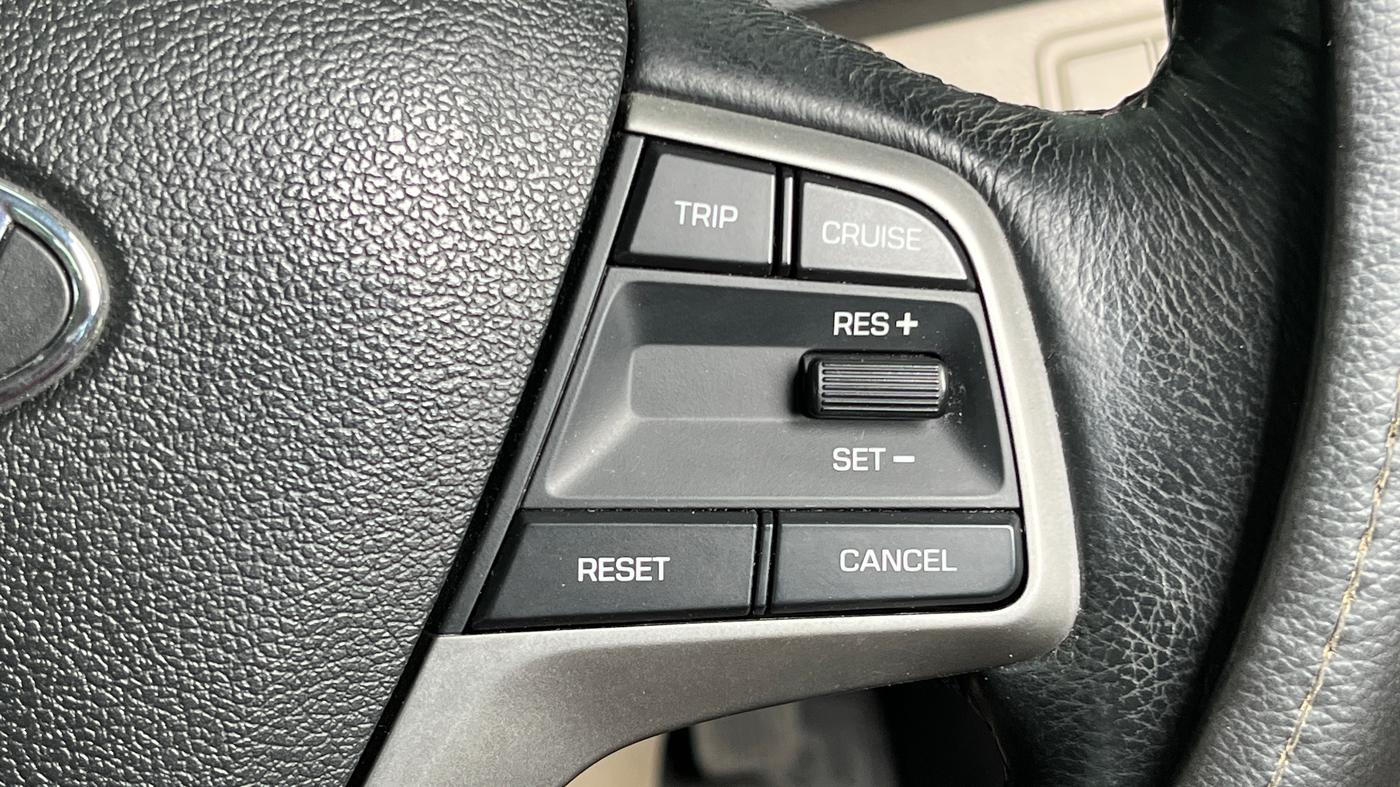 2018 Hyundai Verna 1.6 VTVT SX, Petrol, Manual, 69,994 km, Adaptive Cruise Control