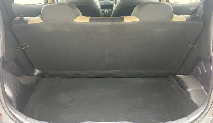 2014 Hyundai Eon ERA +, Petrol, Manual, 16,290 km, Boot Inside