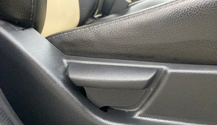 2014 Hyundai Eon ERA +, Petrol, Manual, 16,290 km, Driver Side Adjustment Panel