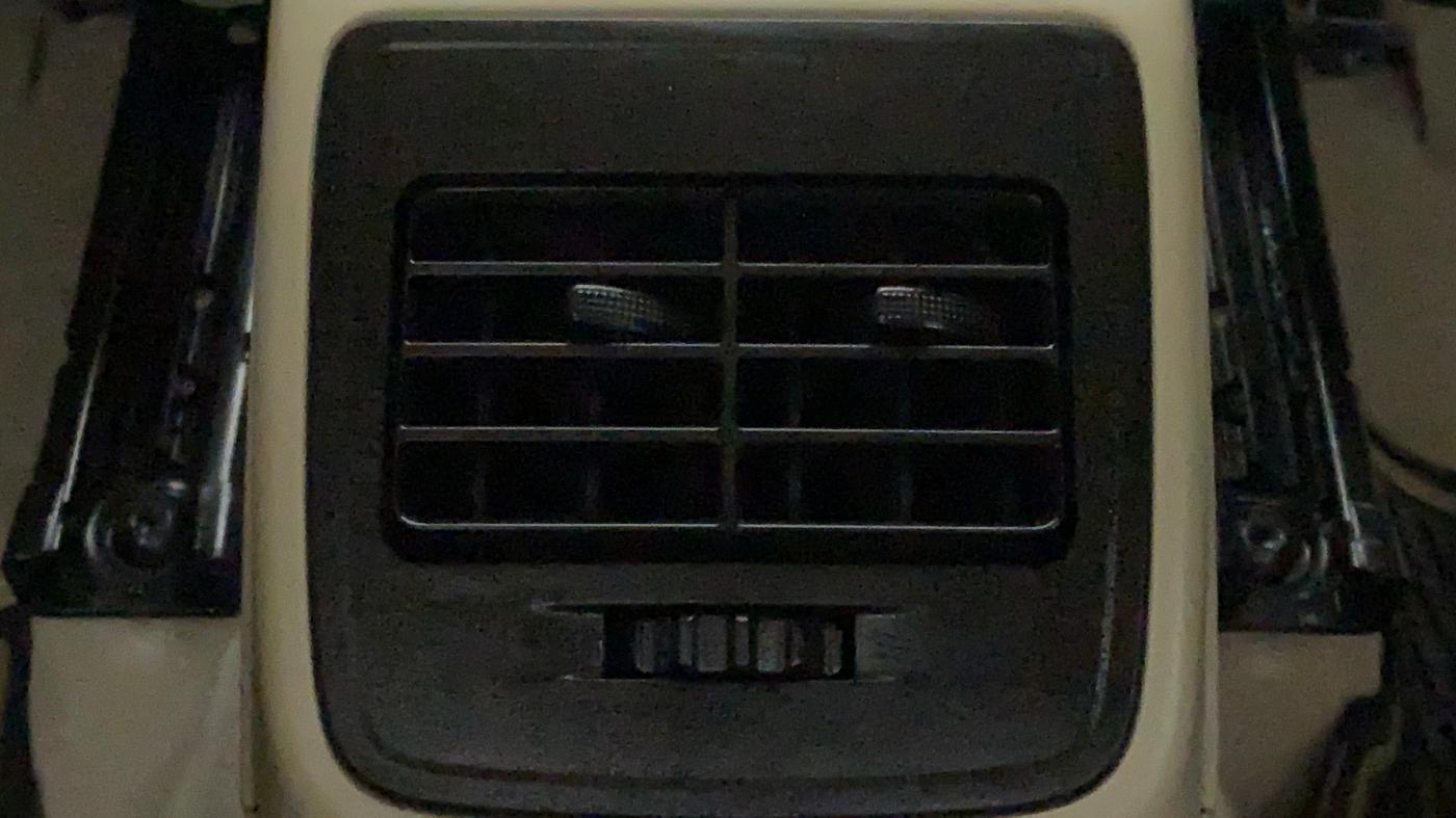 2021 Maruti Dzire VXI AMT, Petrol, Automatic, 2,680 km, Rear AC Vents