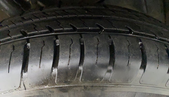 2021 Maruti Dzire VXI AMT, Petrol, Automatic, 2,680 km, Left Rear Tyre Tread