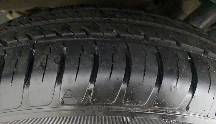 2021 Maruti Dzire VXI AMT, Petrol, Automatic, 2,680 km, Left Front Tyre Tread
