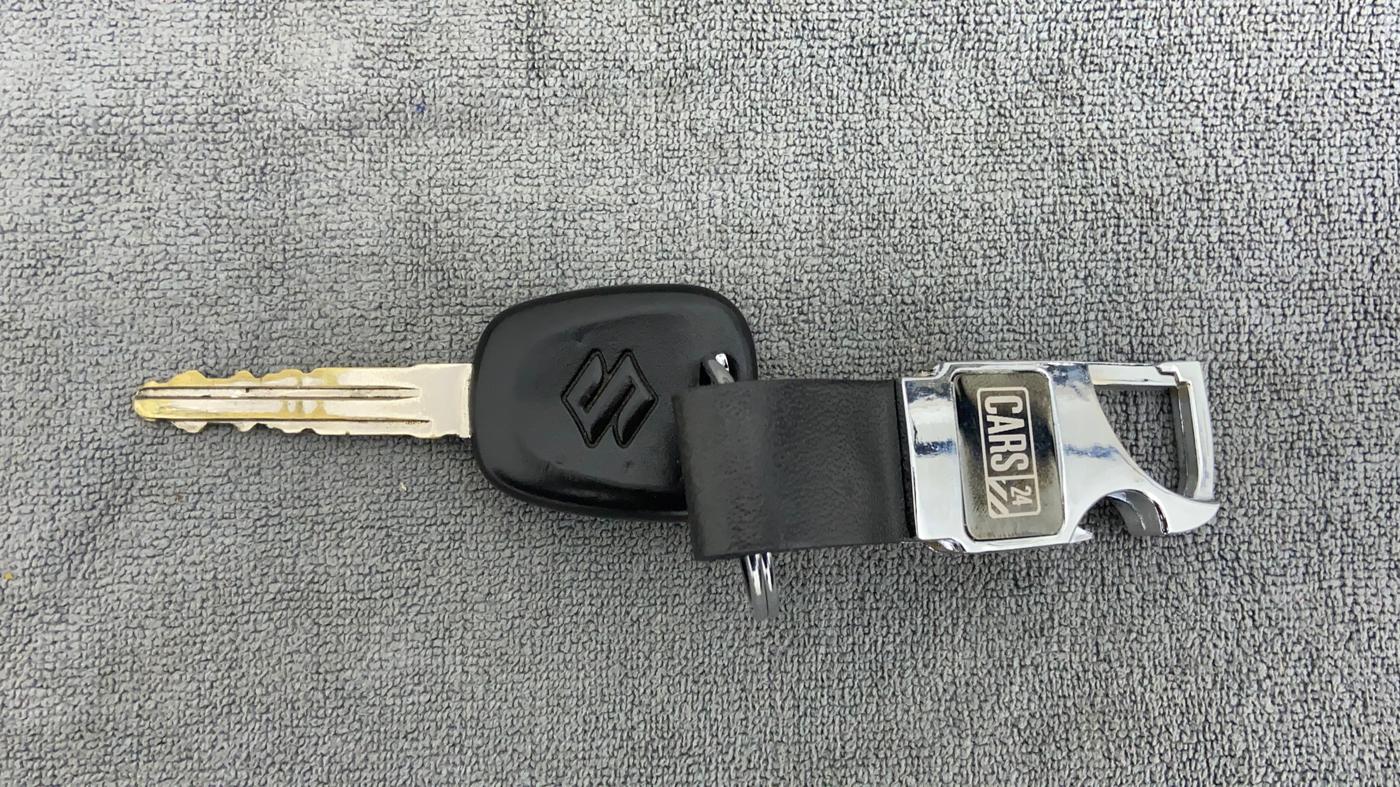 2018 Maruti Alto 800 LXI, Petrol, Manual, 26,181 km, Key Close Up