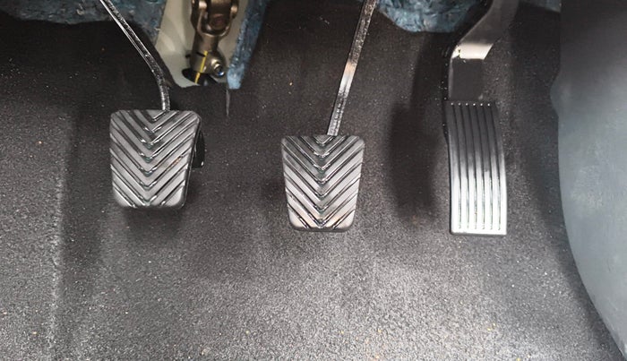 2025 KIA SYROS  HTX 1.0 Turbo 6MT, Petrol, Manual, 8,660 km, Pedals