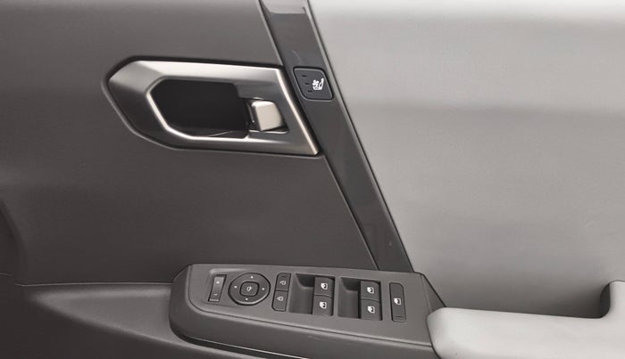 2025 KIA SYROS  HTX 1.0 Turbo 6MT, Petrol, Manual, 8,660 km, Driver Side Door Panels Control