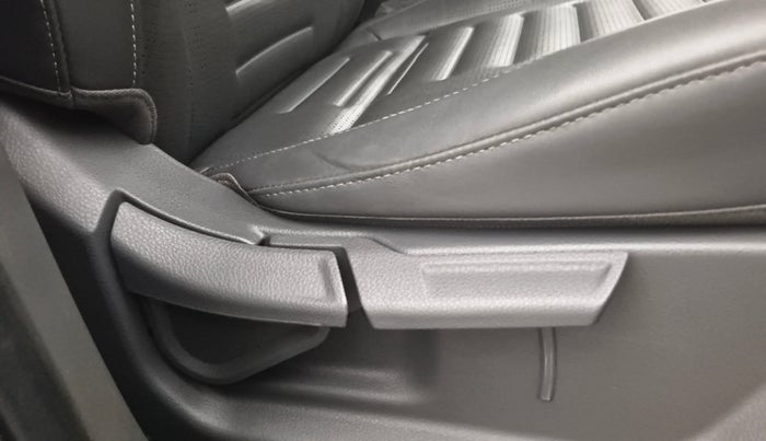 2025 KIA SYROS  HTX 1.0 Turbo 6MT, Petrol, Manual, 8,660 km, Driver Side Adjustment Panel