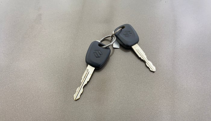 2013 Maruti Wagon R 1.0 LXI CNG, CNG, Manual, 44,768 km, Key Close Up