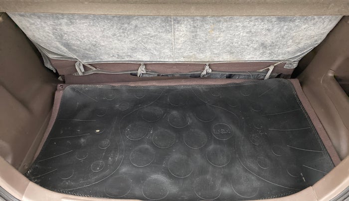 2010 Maruti Zen Estilo VXI, Petrol, Manual, 25,249 km, Boot Inside