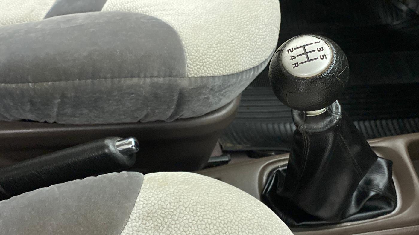 2010 Maruti Zen Estilo VXI, Petrol, Manual, 25,249 km, Gear Lever