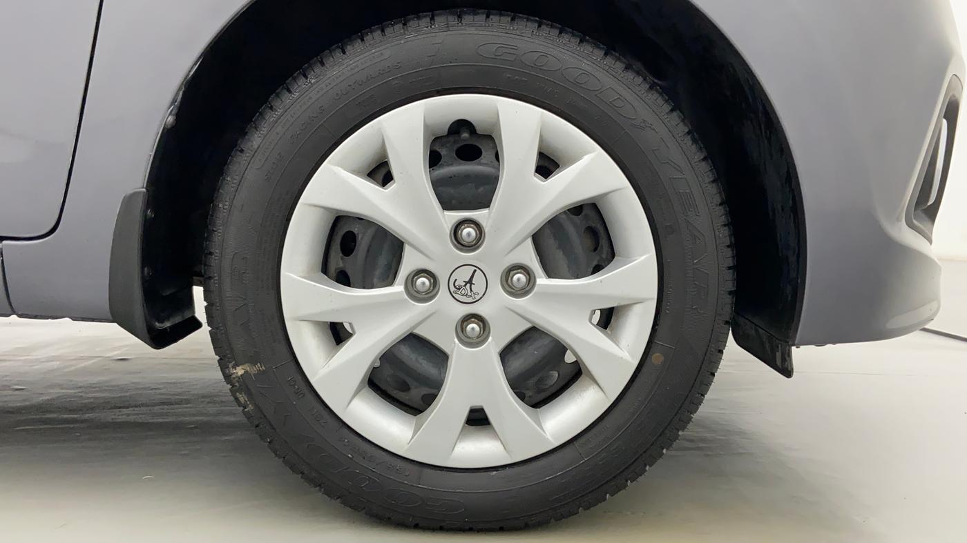 2015 Hyundai Grand i10 MAGNA 1.2 KAPPA VTVT, Petrol, Manual, 12,499 km, Right Front Wheel