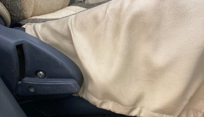 2017 Maruti Alto 800 VXI O, Petrol, Manual, 40,090 km, Driver Side Adjustment Panel