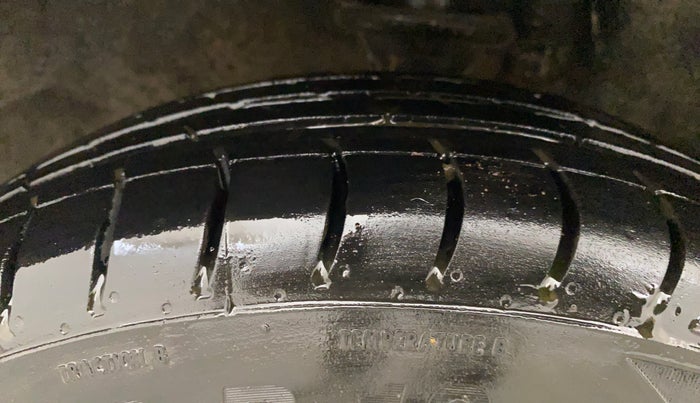 2017 Maruti Alto 800 VXI O, Petrol, Manual, 40,090 km, Left Front Tyre Tread