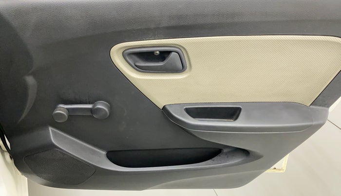 2015 Maruti Alto K10 LXI CNG, CNG, Manual, 38,241 km, Driver Side Door Panels Control