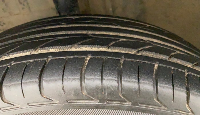 2012 Toyota Etios GD, Diesel, Manual, 79,182 km, Left Front Tyre Tread