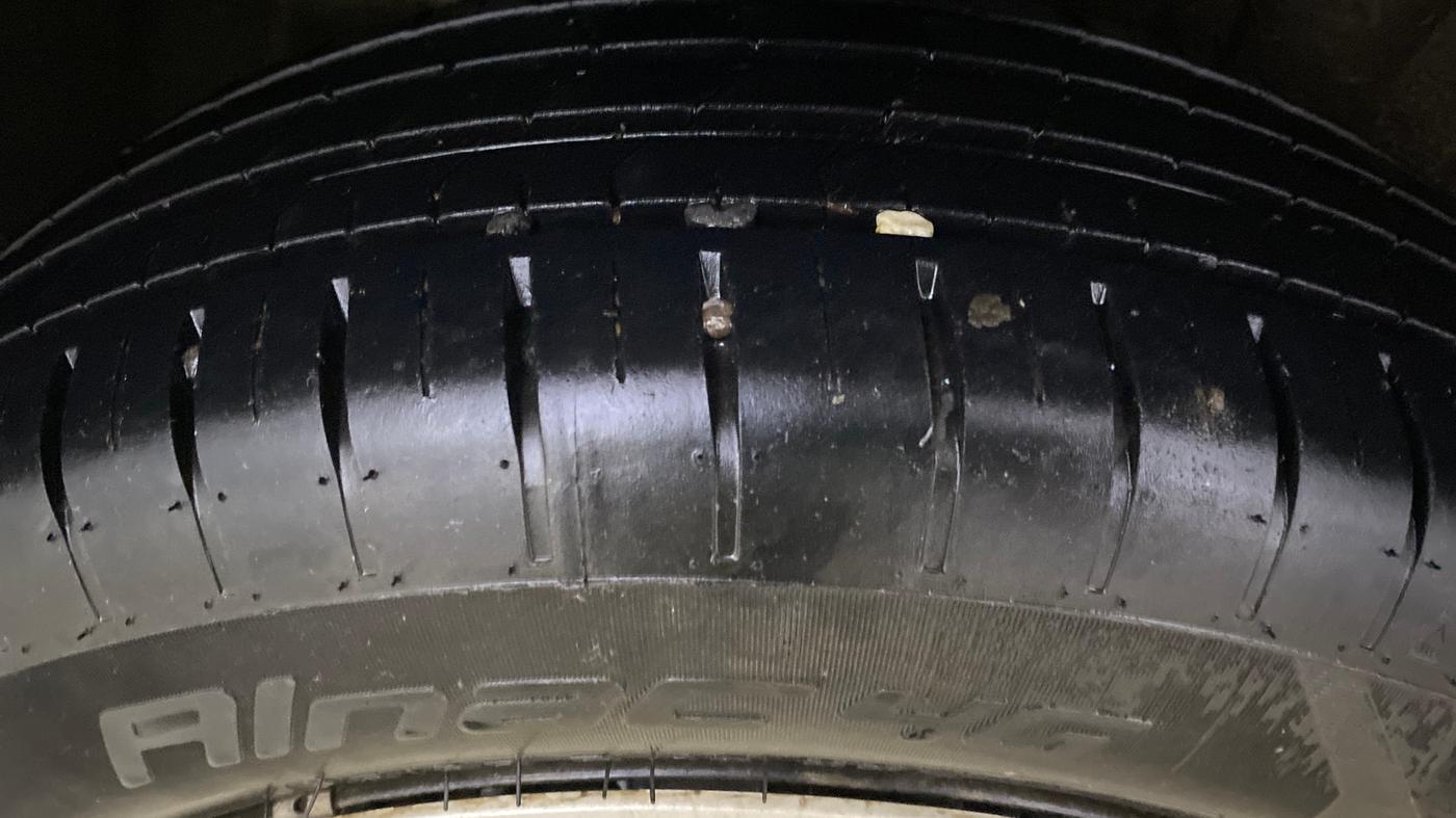 2023 Toyota Glanza S, Petrol, Manual, 32,800 km, Right Rear Tyre Tread