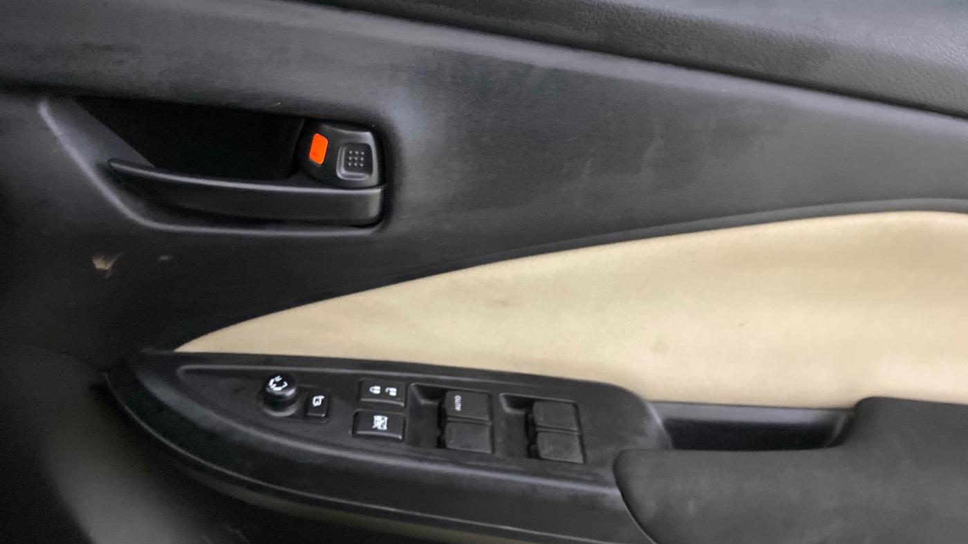 2023 Toyota Glanza S, Petrol, Manual, 32,800 km, Driver Side Door Panels Control