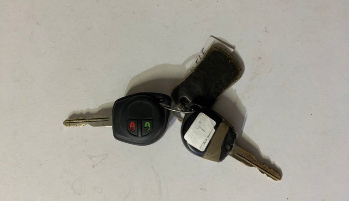 2015 Maruti Swift Dzire VXI, Petrol, Manual, 54,209 km, Key Close Up