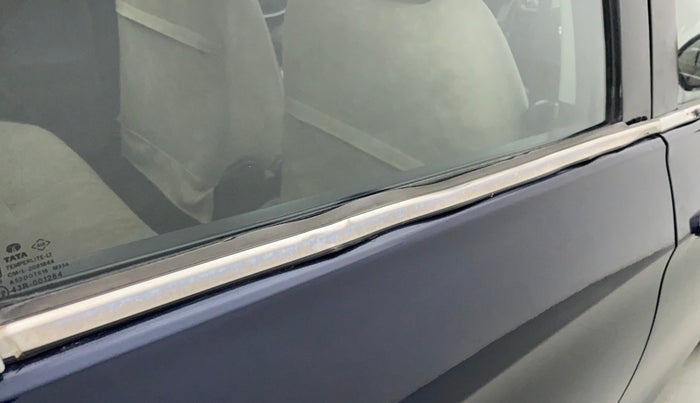 2018 Tata TIGOR XZA PETROL, CNG, Automatic, 23,935 km, Right rear door - Weather strip has minor damage