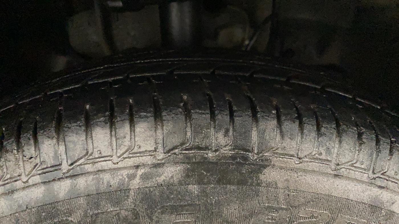 2019 Tata Tiago XM PETROL, Petrol, Manual, 42,200 km, Right Front Tyre Tread