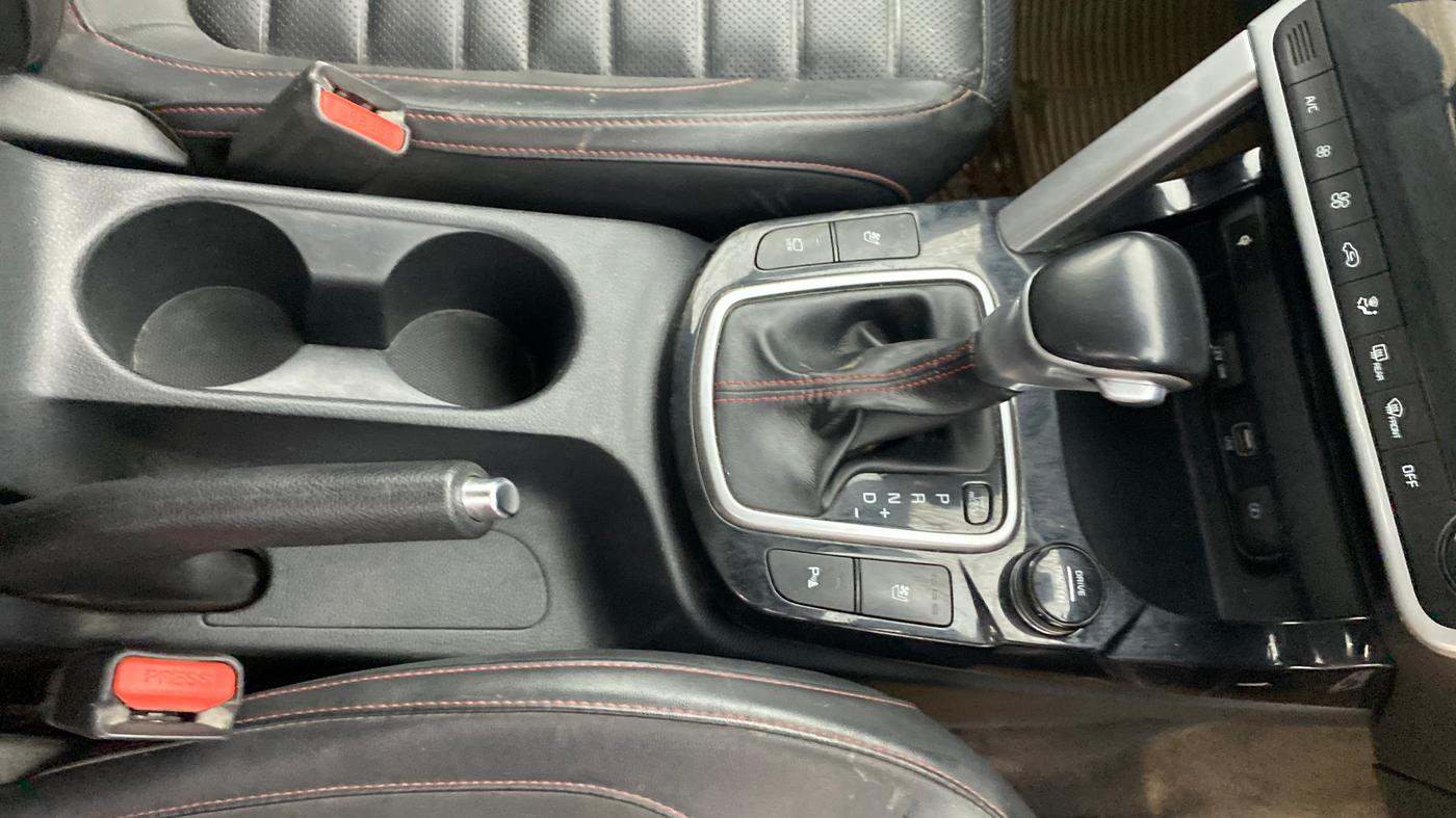 2020 KIA SELTOS GTX PLUS DCT 1.4 PETROL, Petrol, Automatic, 96,174 km, Gear Lever