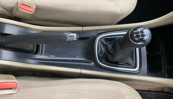 2016 Maruti Ciaz VDI+ SHVS, Diesel, Manual, 92,732 km, Gear Lever