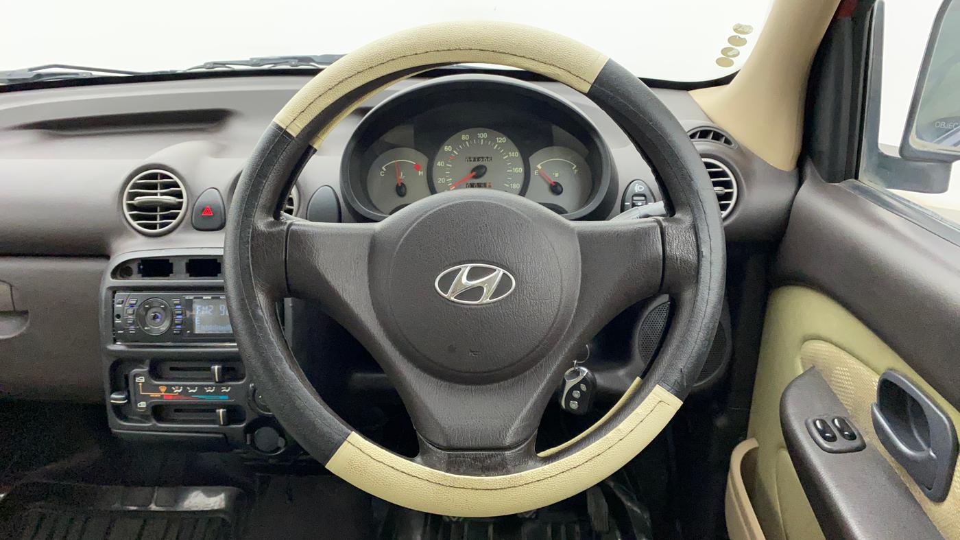 2011 Hyundai Santro Xing GL PLUS, Petrol, Manual, 71,205 km, Steering Wheel Close Up