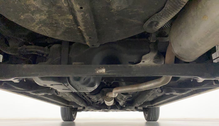 2022 Mahindra XUV300 W8 (O) 1.5 DIESEL, Diesel, Manual, 14,565 km, Rear Underbody
