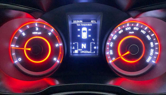 2022 Mahindra XUV300 W8 (O) 1.5 DIESEL, Diesel, Manual, 14,565 km, Odometer Image