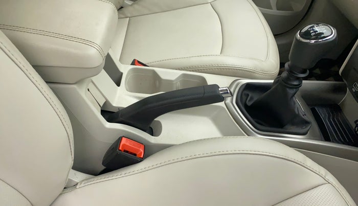 2022 Mahindra XUV300 W8 (O) 1.5 DIESEL, Diesel, Manual, 14,565 km, Gear Lever