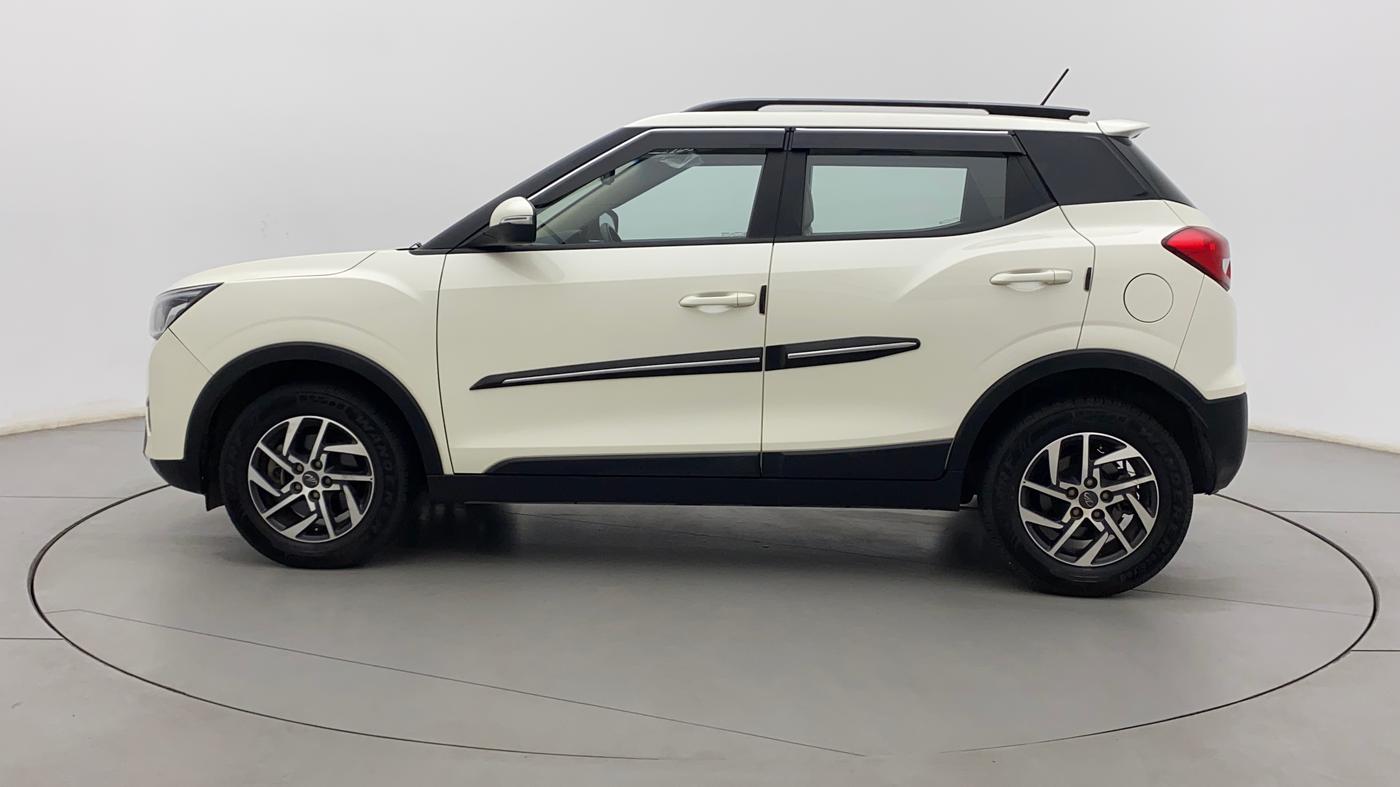 2022 Mahindra XUV300 W8 (O) 1.5 DIESEL, Diesel, Manual, 14,565 km, Left Side