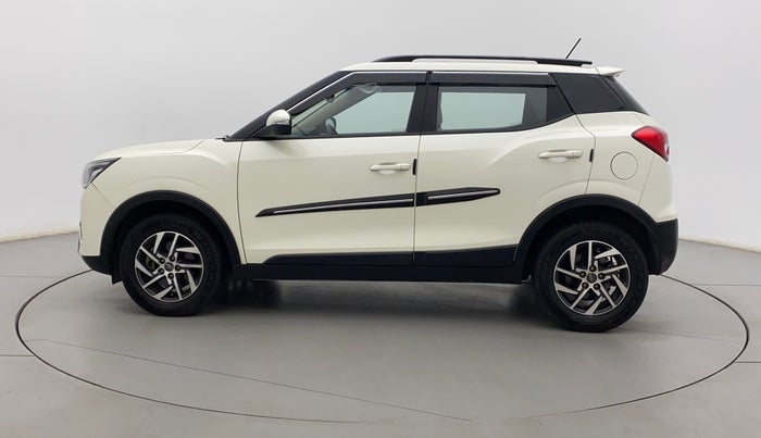 2022 Mahindra XUV300 W8 (O) 1.5 DIESEL, Diesel, Manual, 14,565 km, Left Side