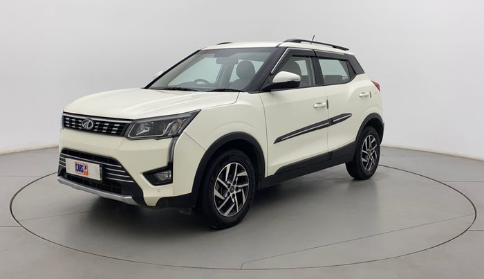 2022 Mahindra XUV300 W8 (O) 1.5 DIESEL, Diesel, Manual, 14,565 km, Left Front Diagonal