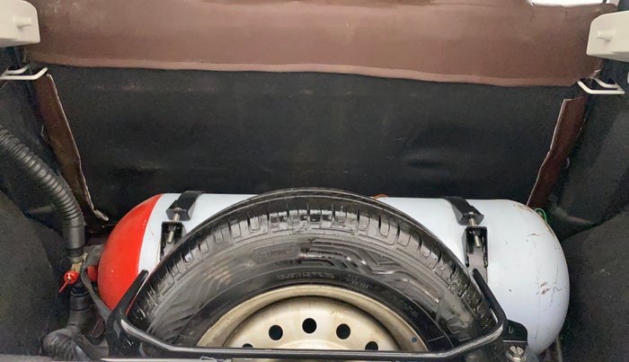 2019 Maruti New Wagon-R LXI CNG 1.0, CNG, Manual, 70,598 km, Spare Tyre