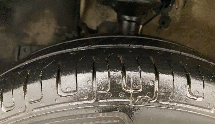 2019 Maruti New Wagon-R LXI CNG 1.0, CNG, Manual, 70,598 km, Left Front Tyre Tread