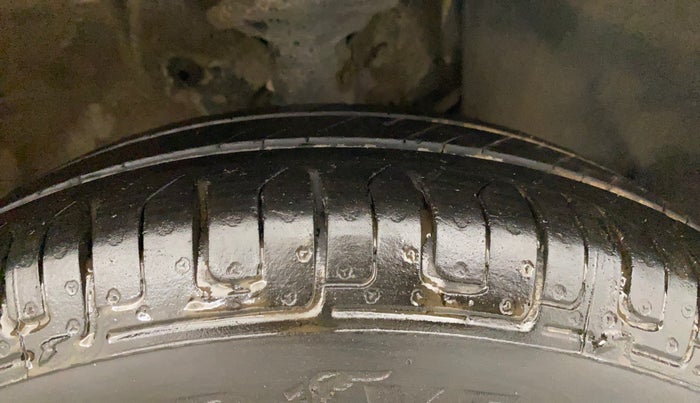 2019 Maruti New Wagon-R LXI CNG 1.0, CNG, Manual, 70,598 km, Right Front Tyre Tread