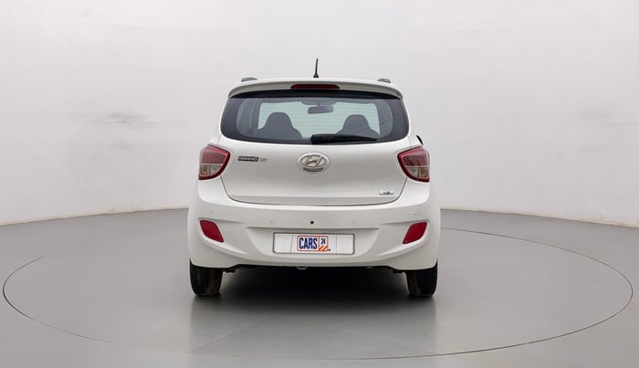 2017 Hyundai Grand i10 ASTA 1.2 KAPPA VTVT, Petrol, Manual, 71,667 km, Back/Rear