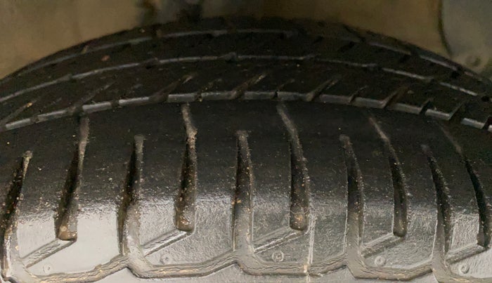 2017 Hyundai Grand i10 ASTA 1.2 KAPPA VTVT, Petrol, Manual, 71,667 km, Right Front Tyre Tread