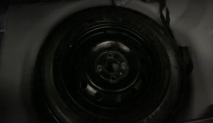 2016 Maruti Swift VXI, Petrol, Manual, 69,396 km, Spare Tyre