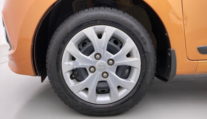 2014 Hyundai Grand i10 SPORTZ 1.2 KAPPA VTVT, Petrol, Manual, 77,969 km, Left Front Wheel