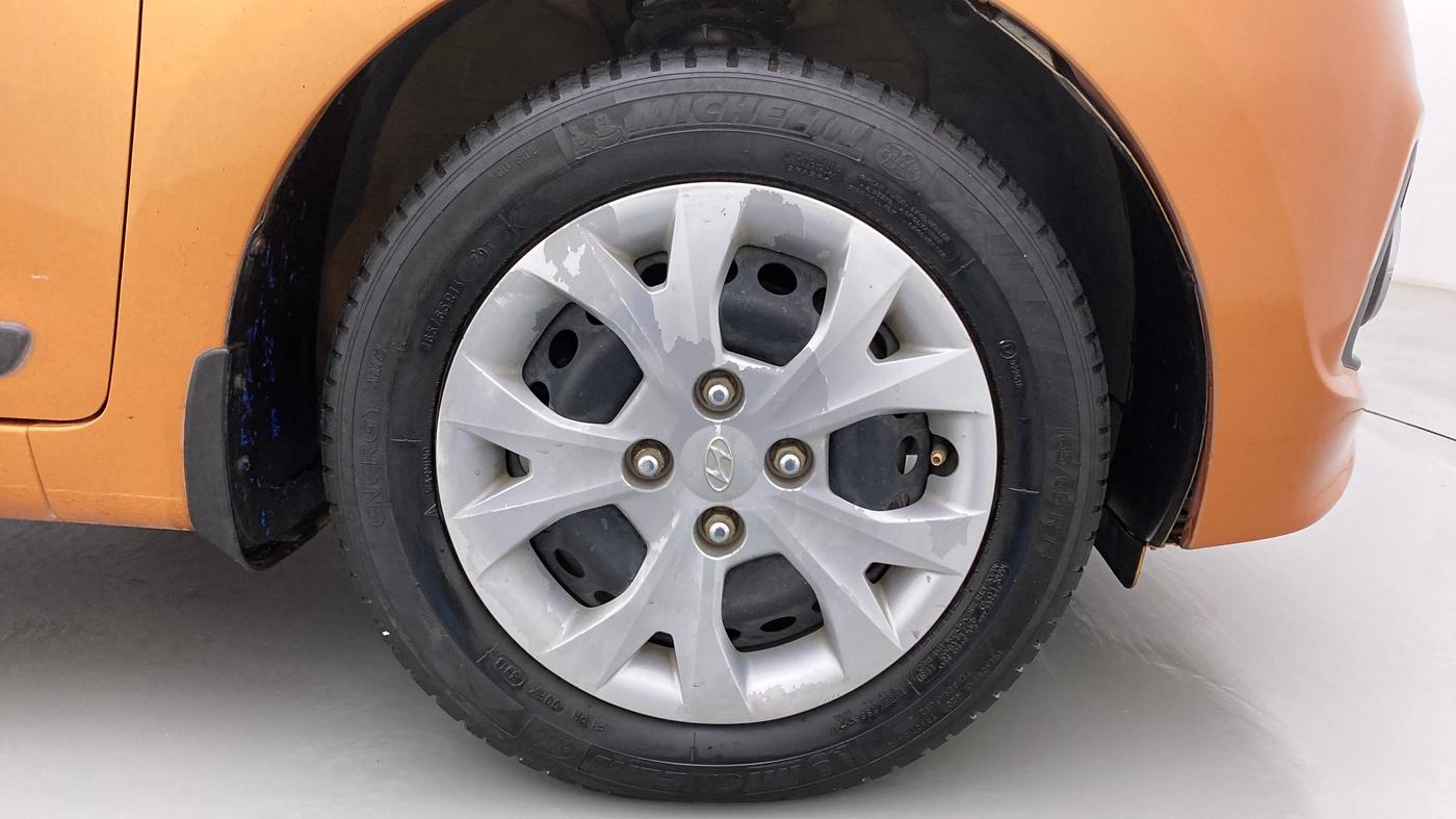 2014 Hyundai Grand i10 SPORTZ 1.2 KAPPA VTVT, Petrol, Manual, 77,969 km, Right Front Wheel