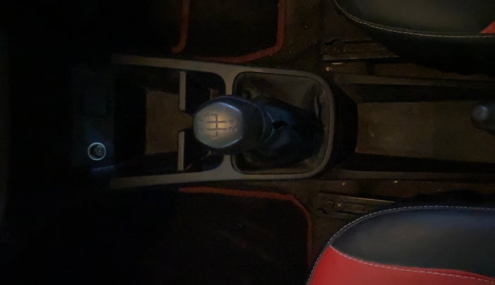 2022 Renault Kwid RXE, Petrol, Manual, 12,666 km, Gear Lever