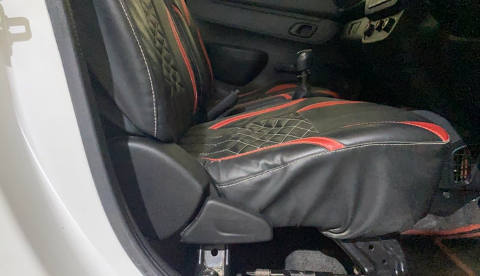 2022 Renault Kwid RXE, Petrol, Manual, 12,666 km, Driver Side Adjustment Panel