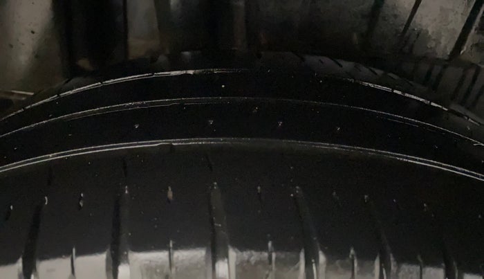 2017 Maruti Dzire ZXI PLUS, Petrol, Manual, 38,391 km, Right Rear Tyre Tread